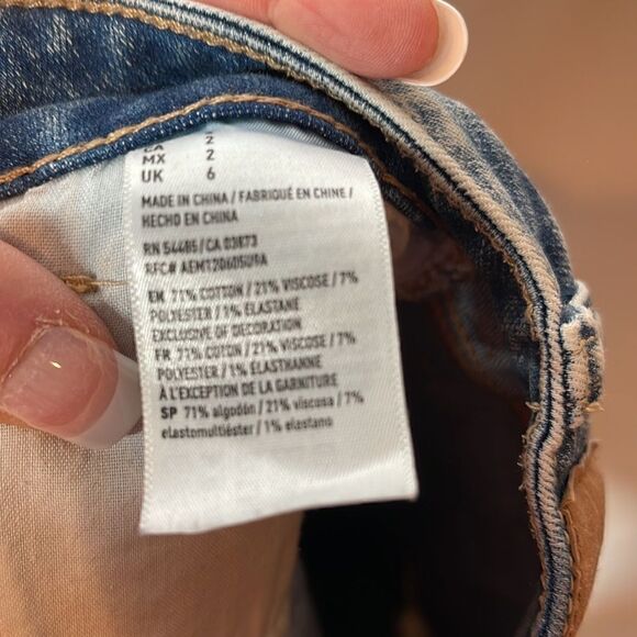 American Eagle High Rise Shortie Distressed Jean Shorts. Size 2. - Picture 9 of 11